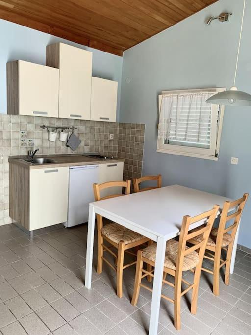 Sunny Grandma'S Garden Apartment 巴斯卡 外观 照片
